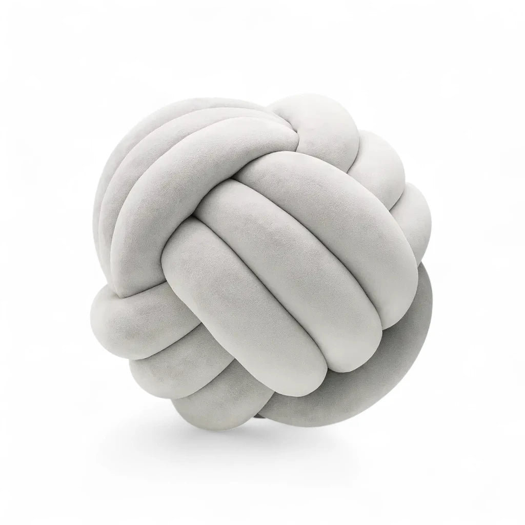 Almofada Nó Escandinavo na cor cinza, perfeita para adicionar estilo e conforto à decoração de sua casa.