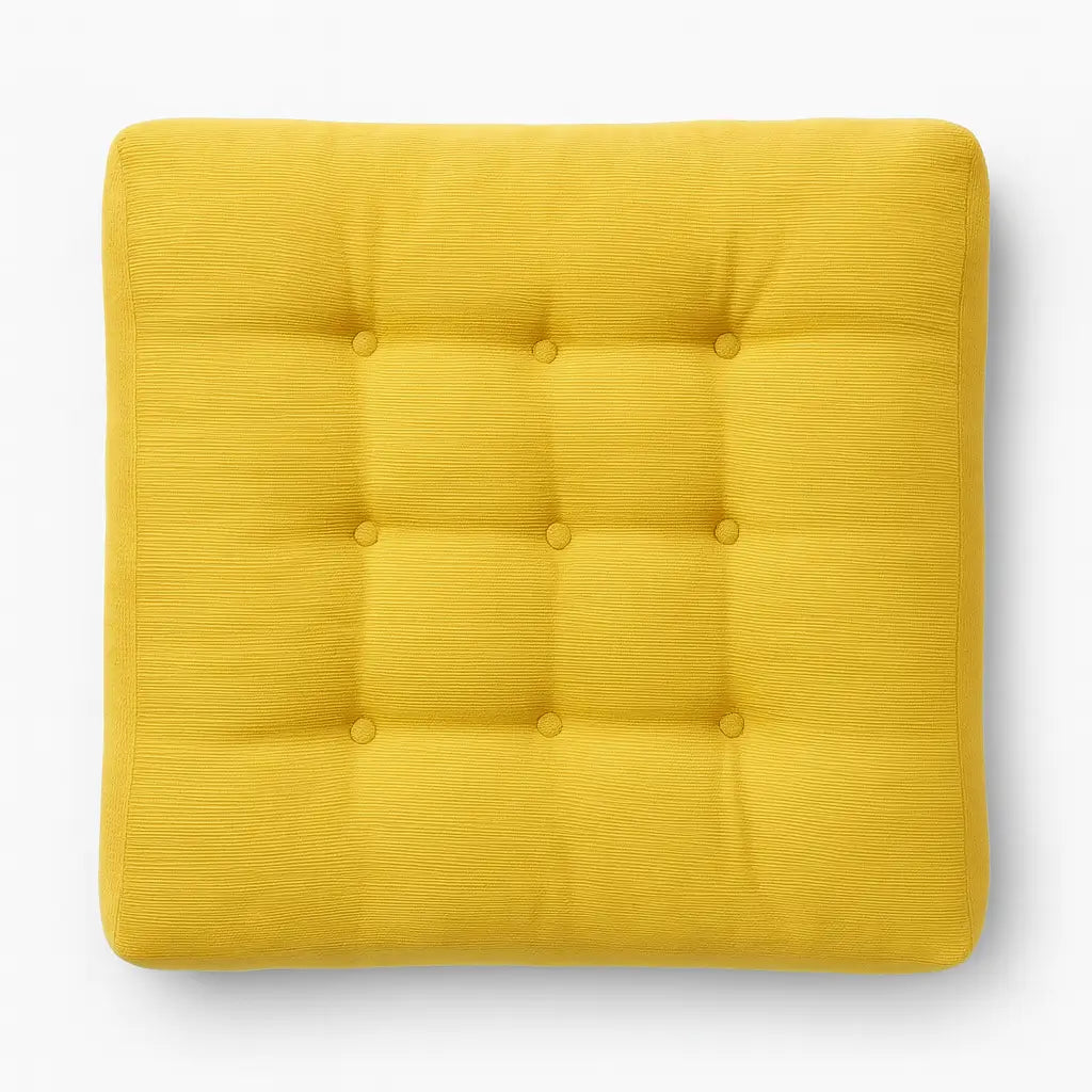 Sala decorada com Almofadas de Veludo Quadradas para Piso, criando um ambiente acolhedor e moderno.