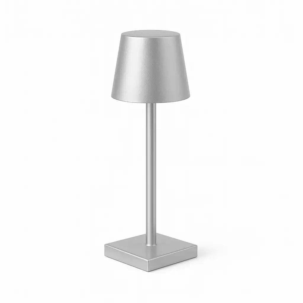 Design compacto e portátil da luminária, ideal para uso em escritórios, quartos, cafés e outros espaços.