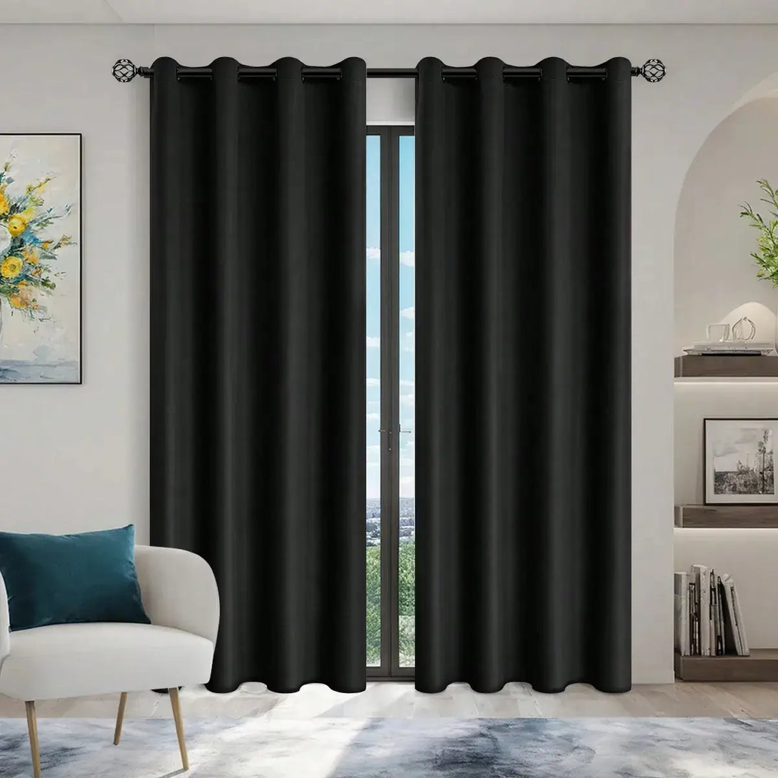 Cortina blackout com ilhós, versátil para uso em diferentes cômodos da casa.