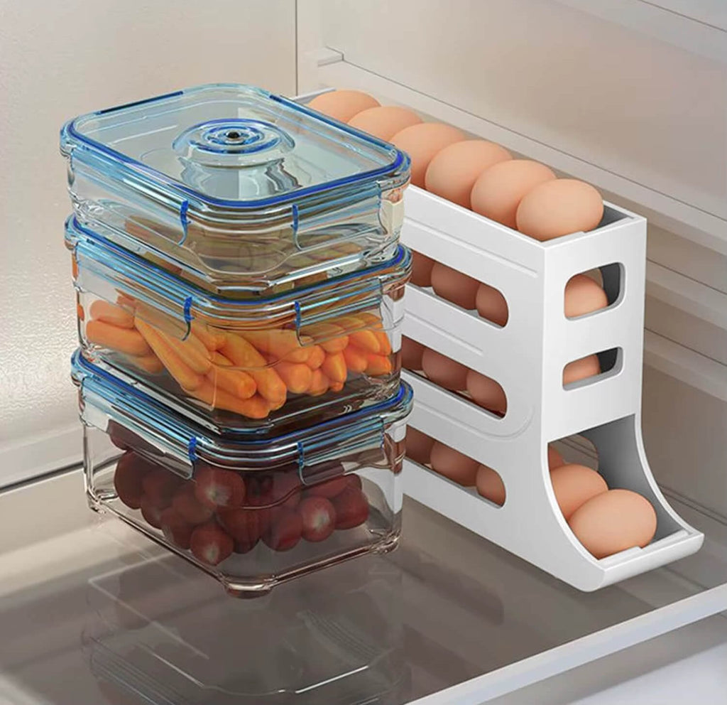Dispensador Automático de Ovos com design inclinado, facilitando a rolagem dos ovos e o acesso rápido.