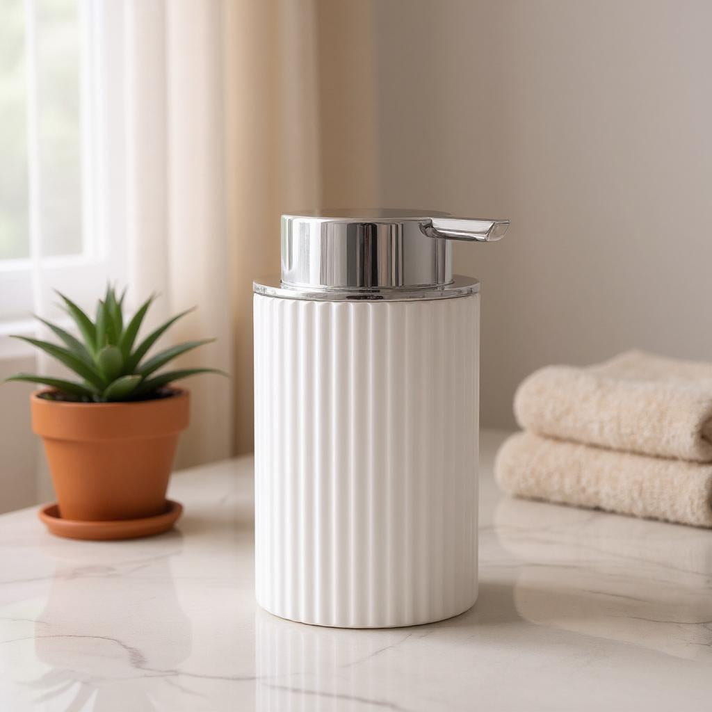 Dispensador manual de luxo ideal para banheiro e cozinha, proporcionando charme e praticidade