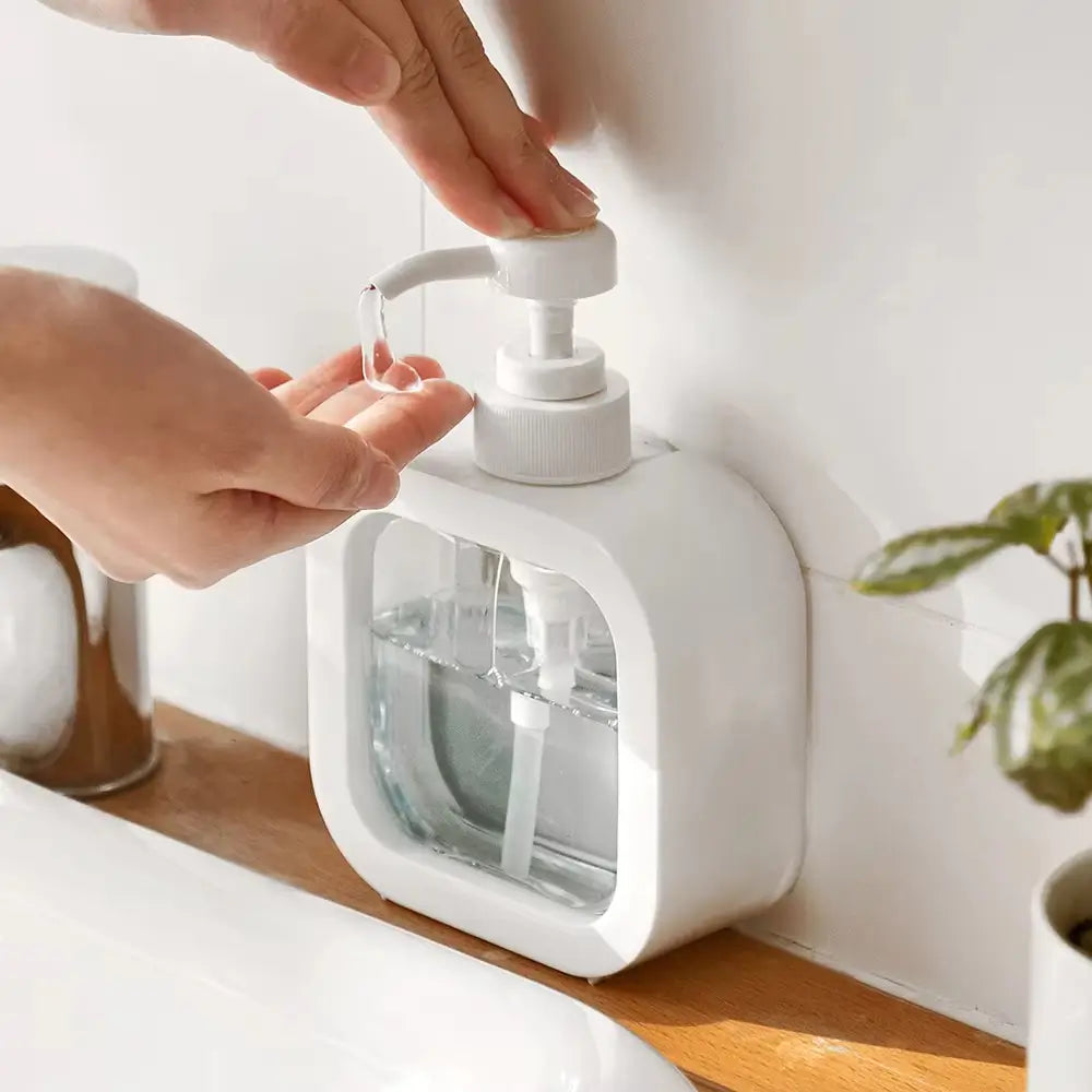 Dispenser manual de sabão com design moderno e elegante que valoriza a decoração