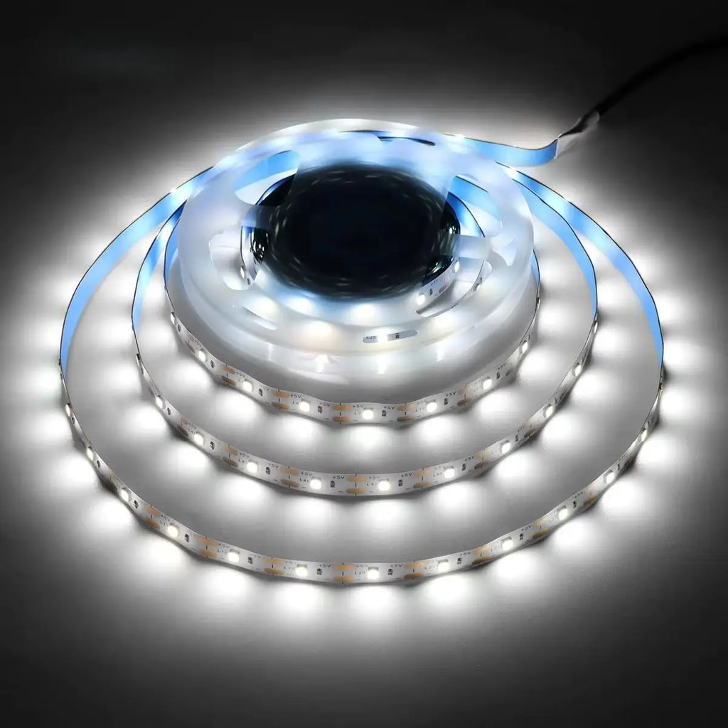 Fita LED Touch Monocromática disponível em diferentes comprimentos para atender diversas necessidades de iluminação.