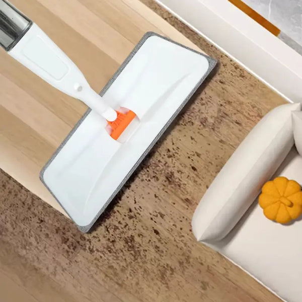 Mop de limpeza spray com microfibra que dispensa solução de limpeza e limpa pisos com praticidade