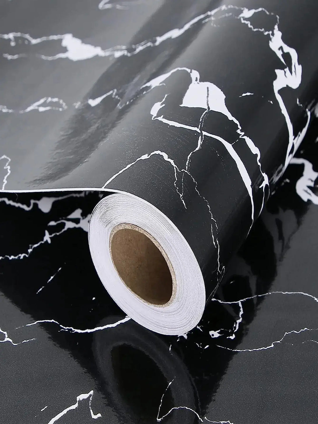 Papel autoadesivo de mármore com estilo vintage que proporciona charme clássico aos ambientes