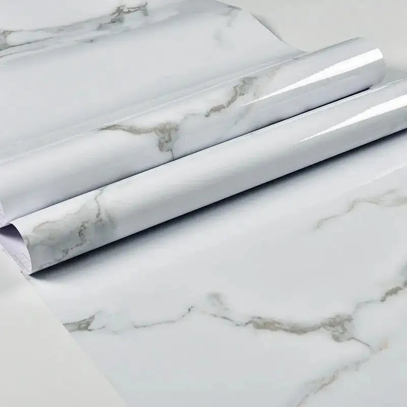Papel de parede autocolante em mármore branco e cinza para decorar ambientes com delicadeza