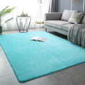 Tapete Coral Velvet na sala de estar, proporcionando conforto e estilo ao ambiente.